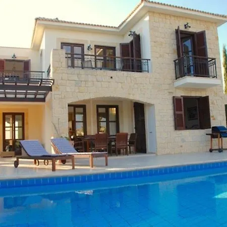 “how To Rent Your Perfect Luxury Cyprus Villa″- Lysos Βίλα