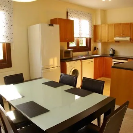 “how To Rent Your Perfect Luxury Cyprus Villa″- Lysos Вилла Куклия
